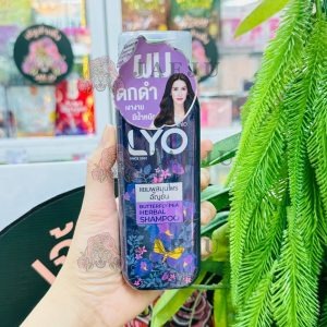 LYO butterfly pea herbal shampoo ไลโอ บัตเตอร์ฟลาย พี เฮอร์เบิล แชมพูสมุนไพรอัญชัญ