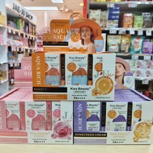 Kiss beauty skin clinic aqua rich spf50+ คิสบิวตี้ ครีมกันแดด12pcs