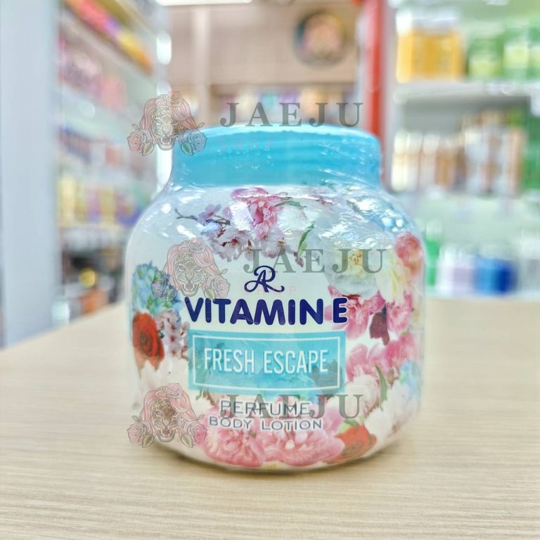 AR vitamin e Perfume body lotion เอ อาร์ วิตามิน อี เพอร์ฟูม บอดี้ โลชั่น 200g - 01. fresh escape (ฟ้า)