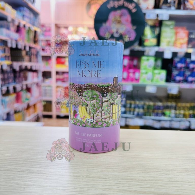 Janua official  แจนยัวร์ สเปร์ยน้ำหอม 30ml. - 01.kiss me more