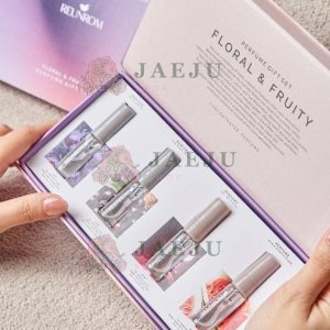 Reunrom fresh&relax perfume gift set floral&fruity รื่นรมย์ เพอร์ฟูมกิฟต์เซ็ท ฟลอรัลแอนด์ฟรุ๊ตตี้