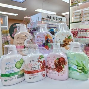 Eliza helena velvet d'hiver jpurs body lotion เอลิซ่า เฮลเล็นน่า เวลเว็ท ดิแวร์ จูส์ บอดี้โลชั่น 400ml.