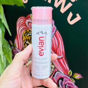 Evian brumisateur facial spray เอเวียง บรูมิสเตอร์ เฟเชียล สเปรย์สเปรย์น้ำแร่