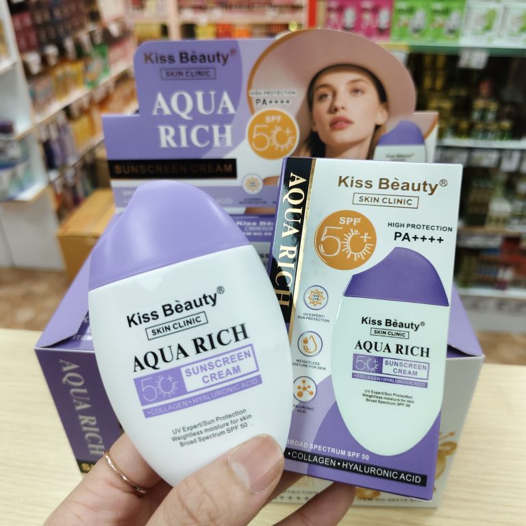 Kiss beauty skin clinic aqua rich spf50+ คิสบิวตี้ ครีมกันแดด12pcs - กล่องม่วง