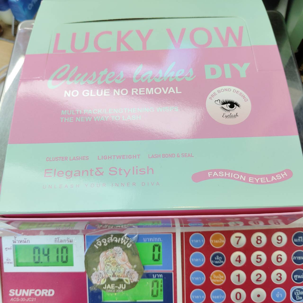 LUCKY vow cluster lashes elegant&stylish 12pcs/box - Image 9