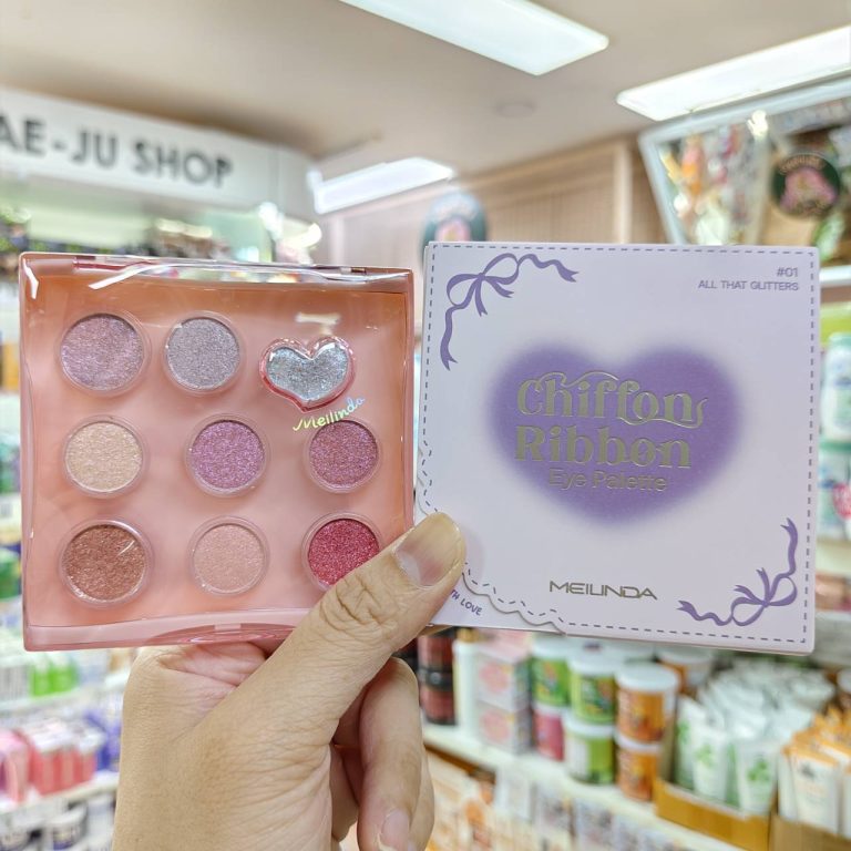 MC 3135 Meilinda chiffon ribbon eye palette ชิฟฟ่อน ริบบ้อน อาย พาเลทท์ 3.5g. - 01.ALL THAT GLITTERS