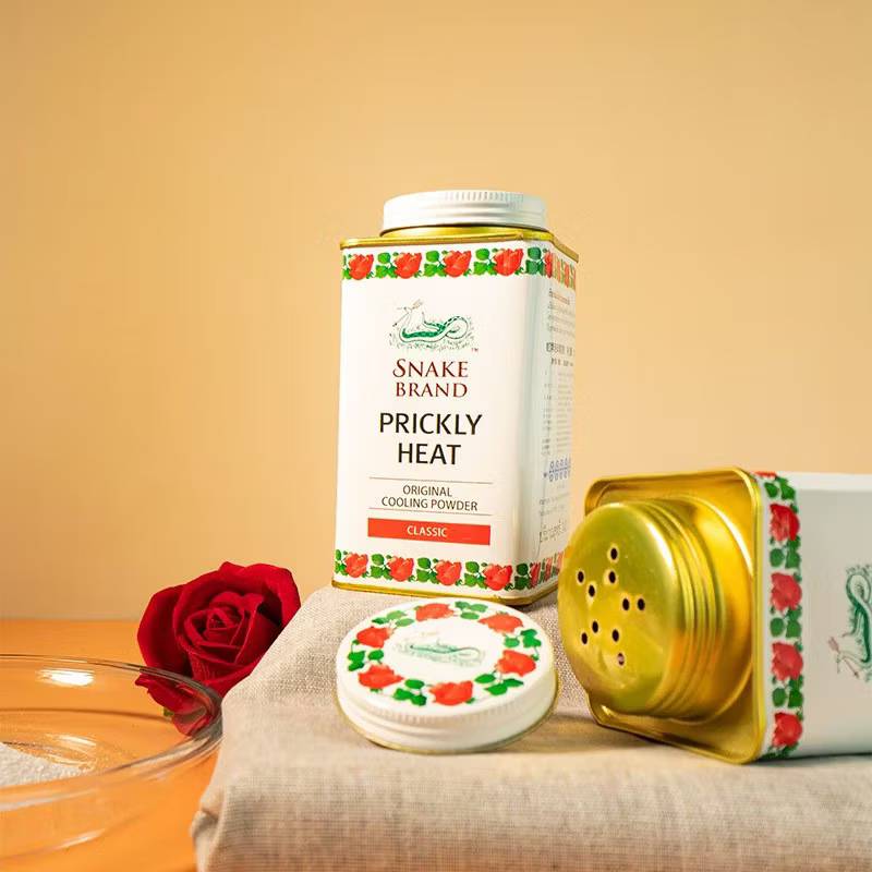 Snake brand prickly heat original cooling powder แป้งตรางู สีแดง 140gx3pcs