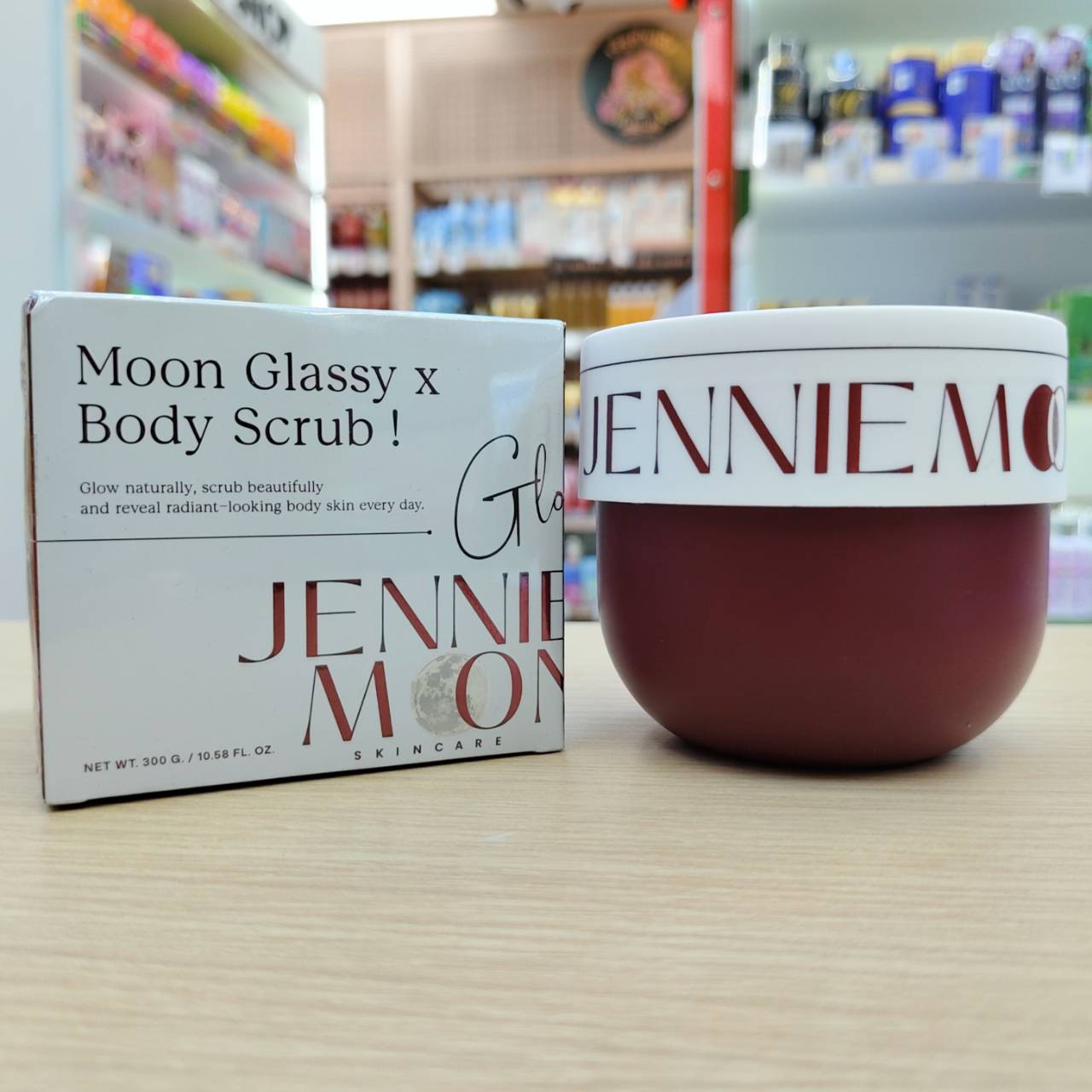 Jennie Moon Moon Glassy x Body Scrub เจนนี่ มูน มูน กลาสซี่ เอ็กซ์ บอดี้ สครับ 300g